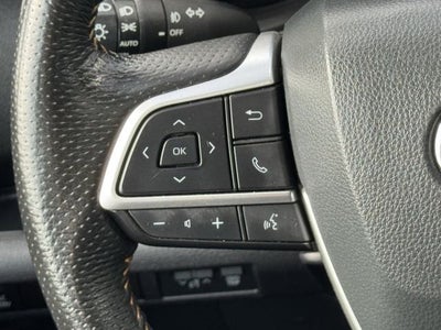 2025 Toyota Sienna Woodland Edition 7 Passenger