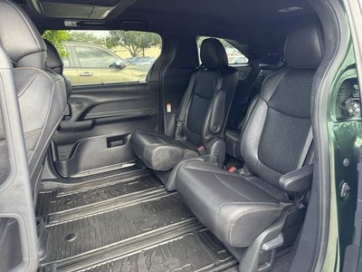 2025 Toyota Sienna Woodland Edition