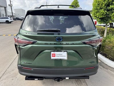 2025 Toyota Sienna Woodland Edition 7 Passenger