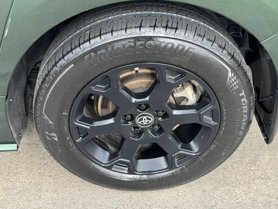 2025 Toyota Sienna Woodland Edition 7 Passenger
