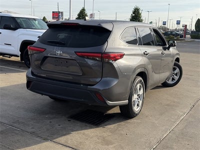 2022 Toyota Highlander L