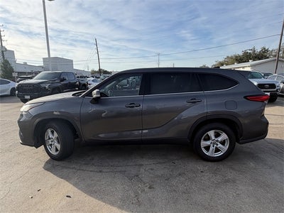 2022 Toyota Highlander L