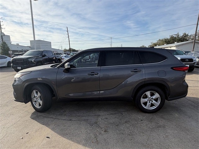 2022 Toyota Highlander L