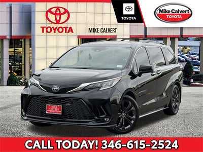 2022 Toyota Sienna XSE 7 Passenger