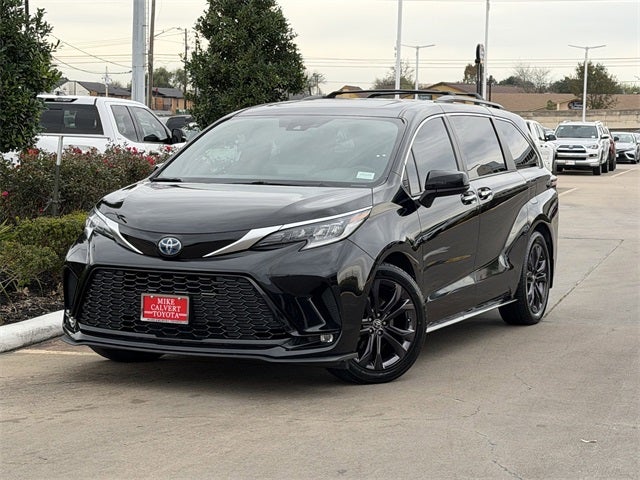 2022 Toyota Sienna XSE 7 Passenger