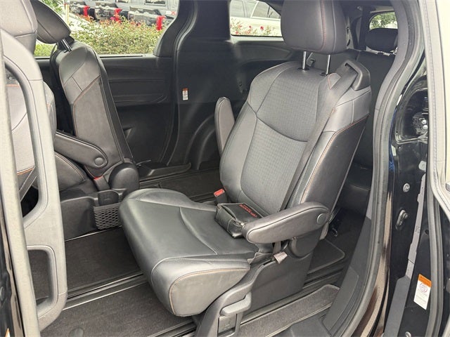 2022 Toyota Sienna XSE 7 Passenger
