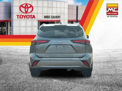2026 Toyota Highlander Hybrid Platinum