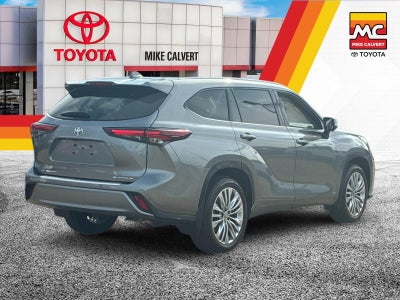 2026 Toyota Highlander Hybrid Platinum