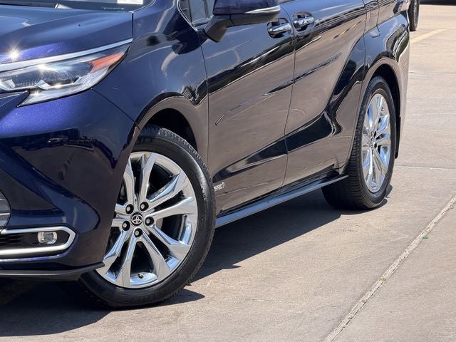 2021 Toyota Sienna Platinum 7 Passenger