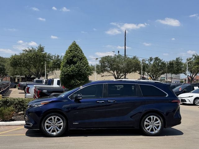 2021 Toyota Sienna Platinum 7 Passenger