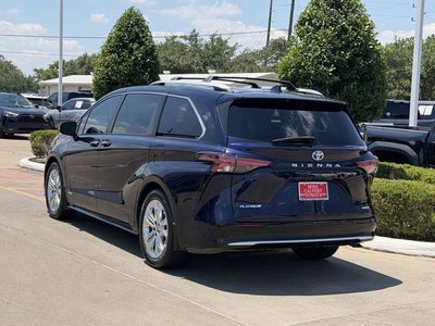 2021 Toyota Sienna Platinum 7 Passenger