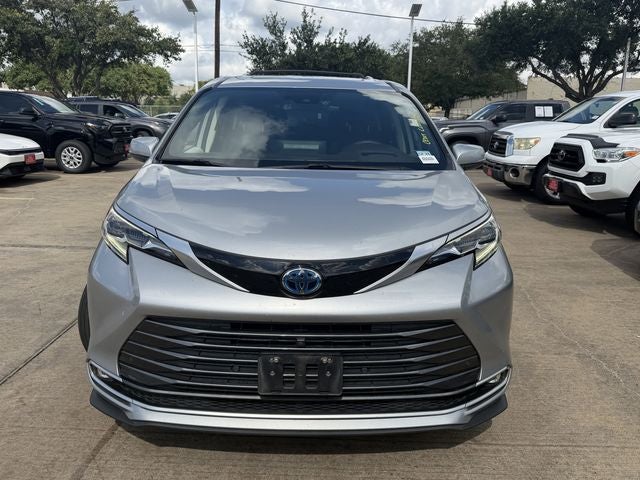 2024 Toyota Sienna Platinum 7 Passenger