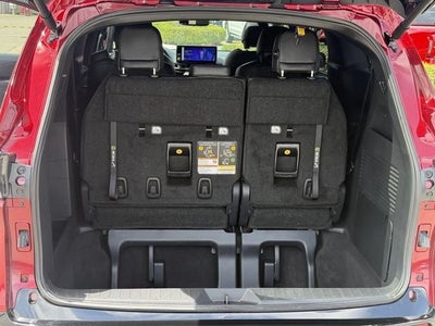 2025 Toyota Sienna Platinum 7 Passenger
