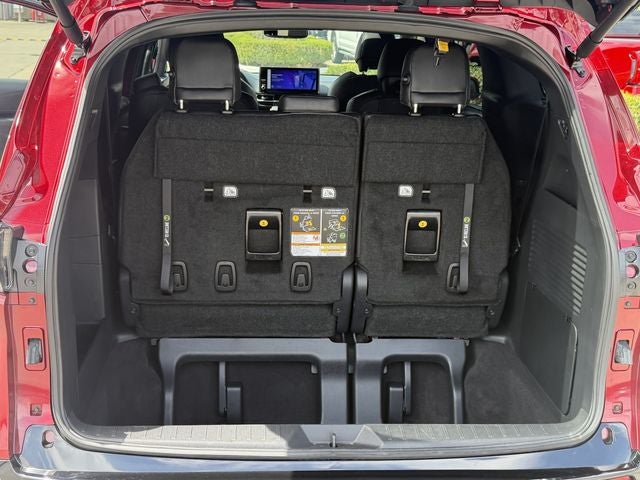 2025 Toyota Sienna Platinum 7 Passenger