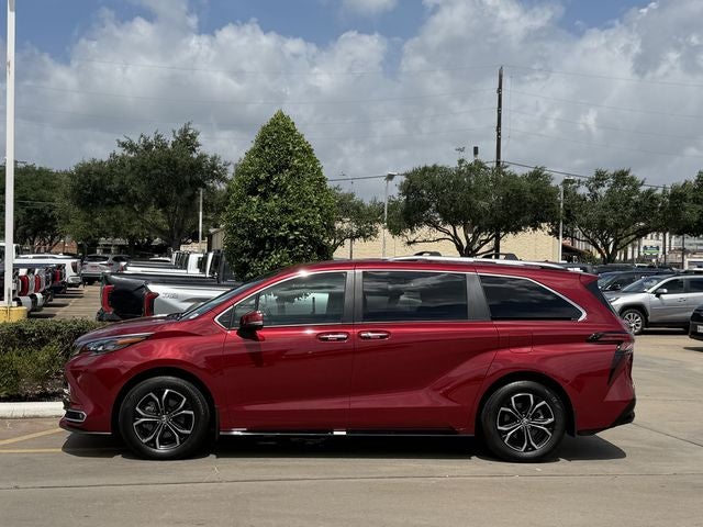 2025 Toyota Sienna Platinum 7 Passenger