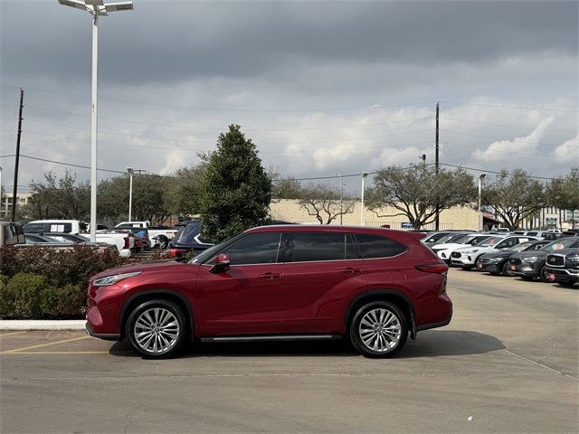 2022 Toyota Highlander Platinum