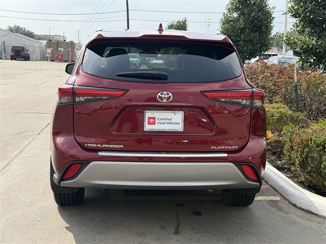2022 Toyota Highlander Platinum