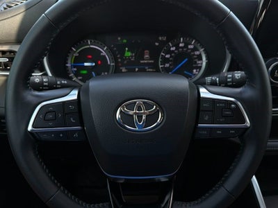 2021 Toyota Highlander Hybrid XLE