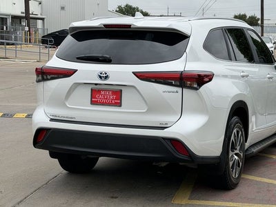 2023 Toyota Highlander Hybrid XLE