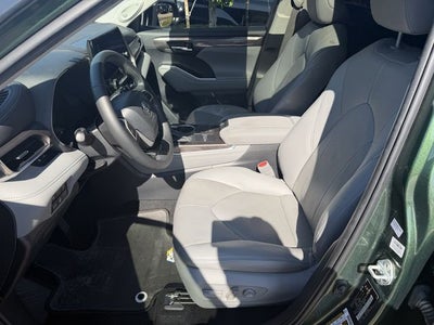 2023 Toyota Highlander Limited