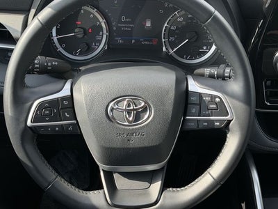 2025 Toyota Highlander LE