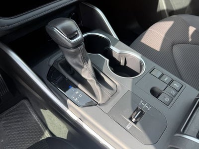 2025 Toyota Highlander LE