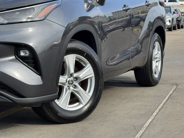 2025 Toyota Highlander LE