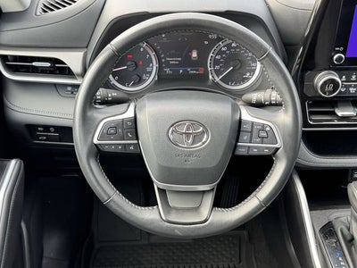 2025 Toyota Highlander LE