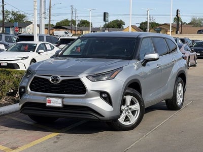 2024 Toyota Highlander LE