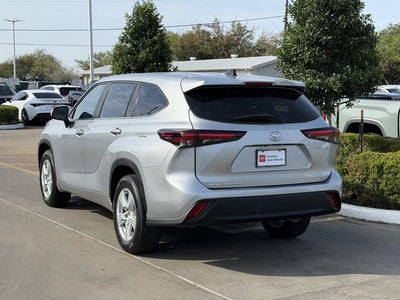 2024 Toyota Highlander LE