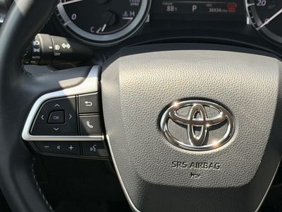 2025 Toyota Highlander LE