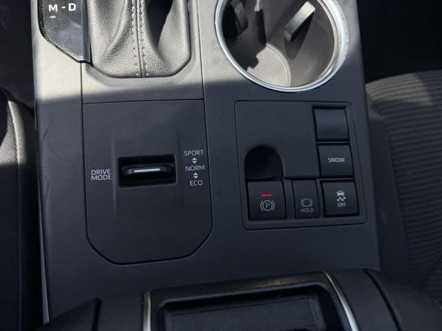2025 Toyota Highlander LE