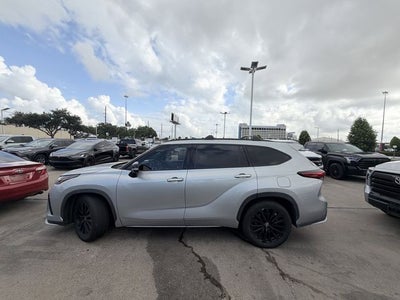 2023 Toyota Highlander XSE