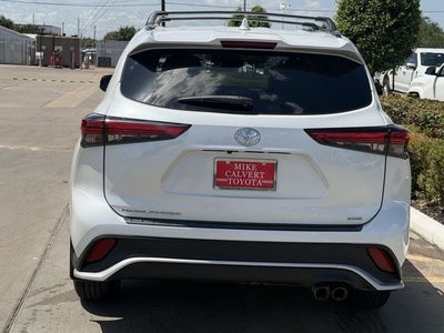 2023 Toyota Highlander XSE
