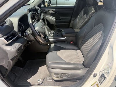 2023 Toyota Highlander XSE