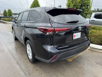 2024 Toyota Highlander LE