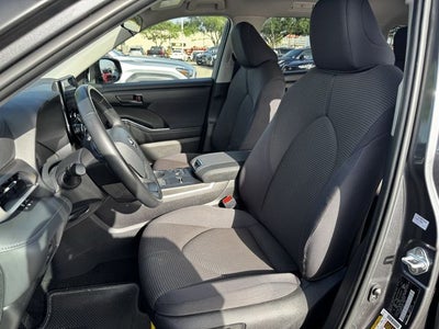 2025 Toyota Highlander LE