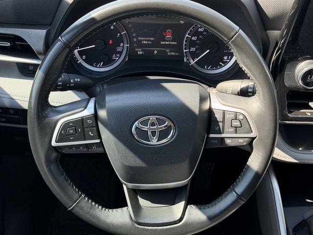 2023 Toyota Highlander LE
