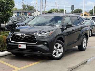 2024 Toyota Highlander LE