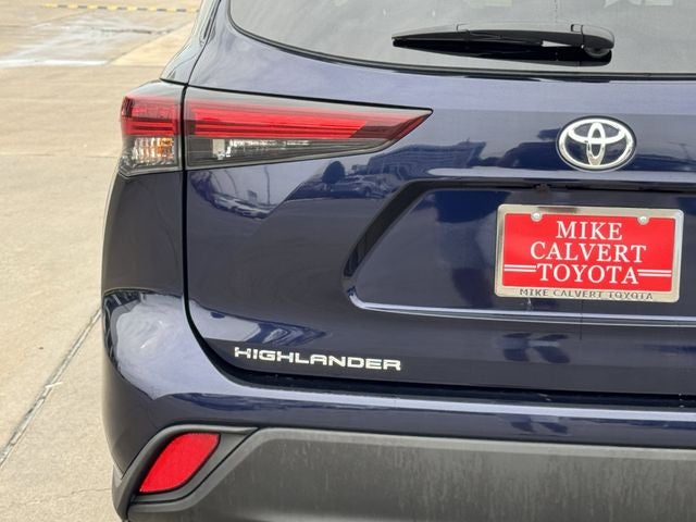 2025 Toyota Highlander LE