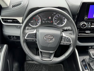 2025 Toyota Highlander LE