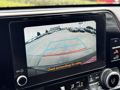 2025 Toyota Highlander LE