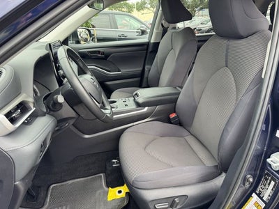 2025 Toyota Highlander LE