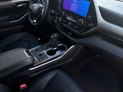 2025 Toyota Highlander Limited