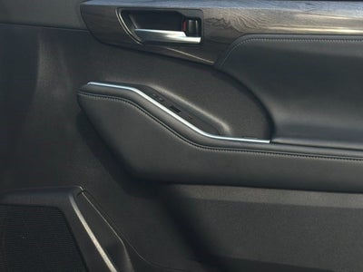 2025 Toyota Highlander Limited