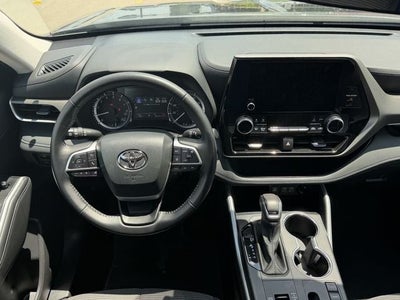 2025 Toyota Highlander LE