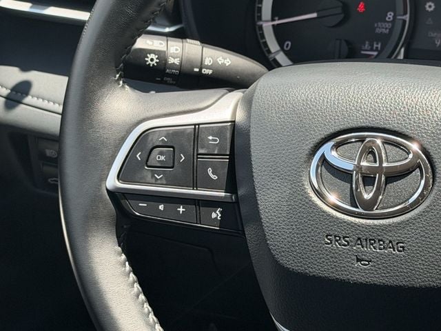 2025 Toyota Highlander LE