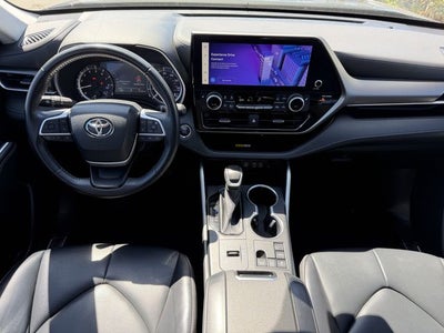 2023 Toyota Highlander XLE