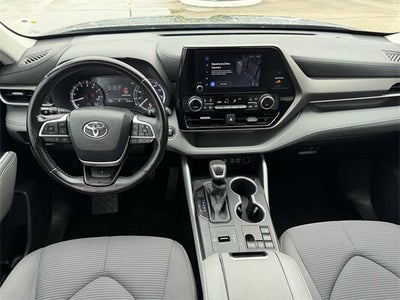 2023 Toyota Highlander LE