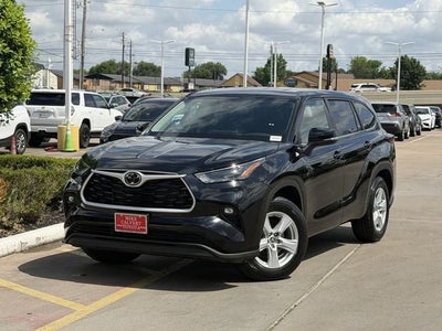 2025 Toyota Highlander LE
